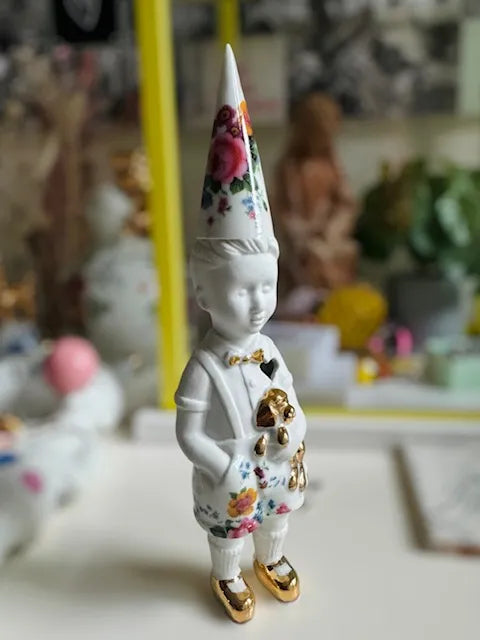 Kleine jongen Puntmuts Flowerbomb Lammers en Lammers