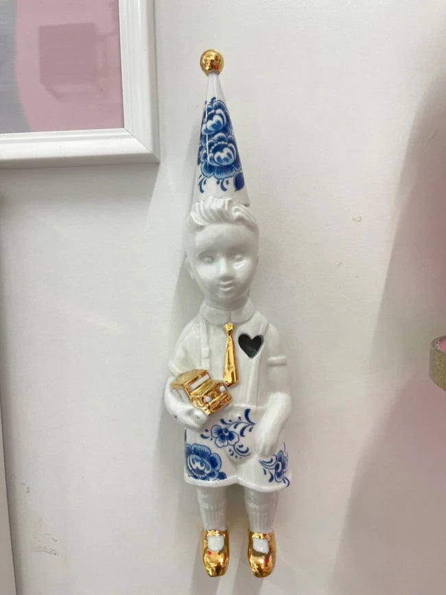 Hanging around jongen delftsblauw Lammers en Lammers