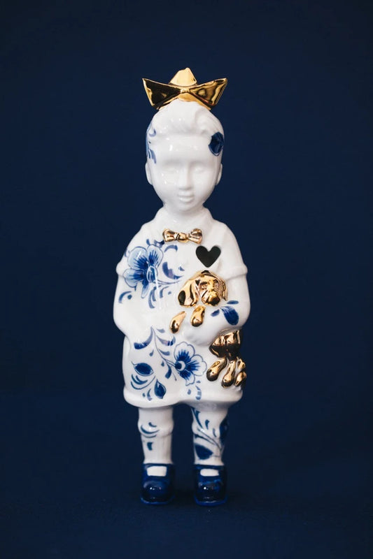 Kleine jongen met bootje Lammers en Lammers