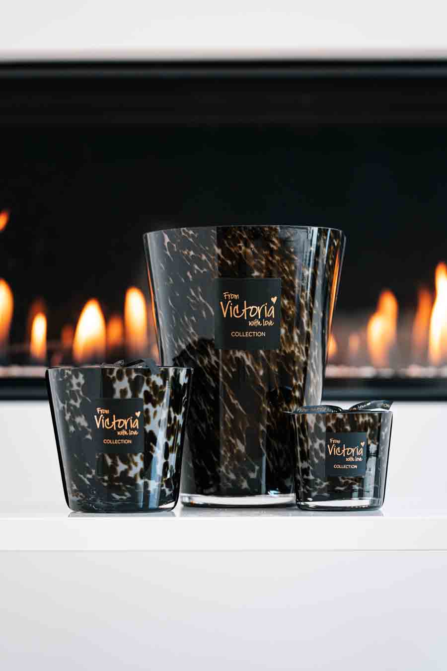 Geurkaars Victoria with Love " Dots "