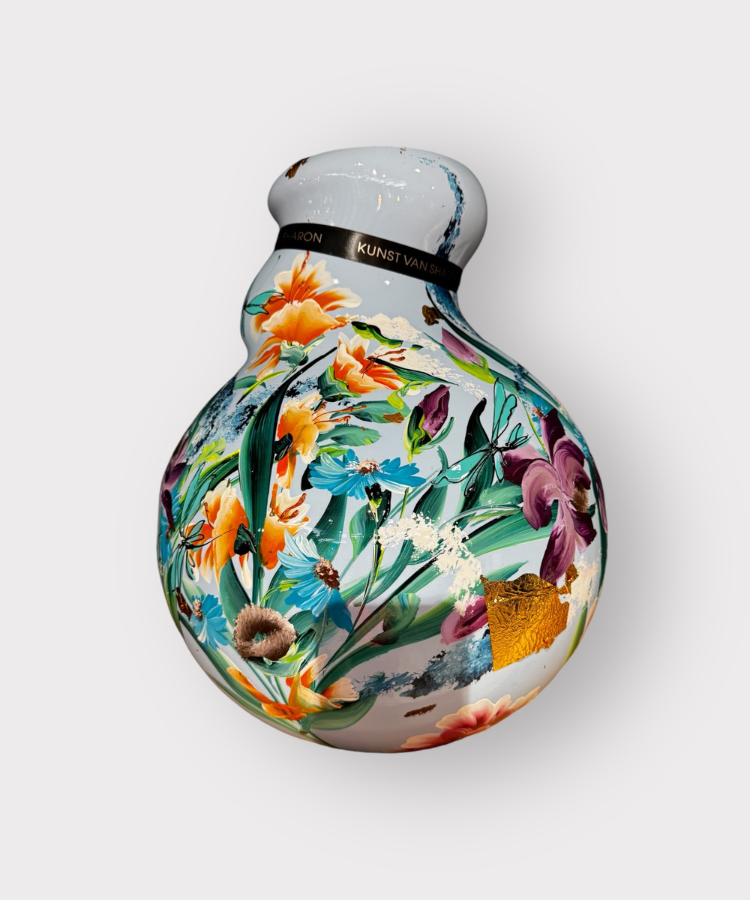 Vaas Kunst van Sharon Licht Blauw met Bloemen