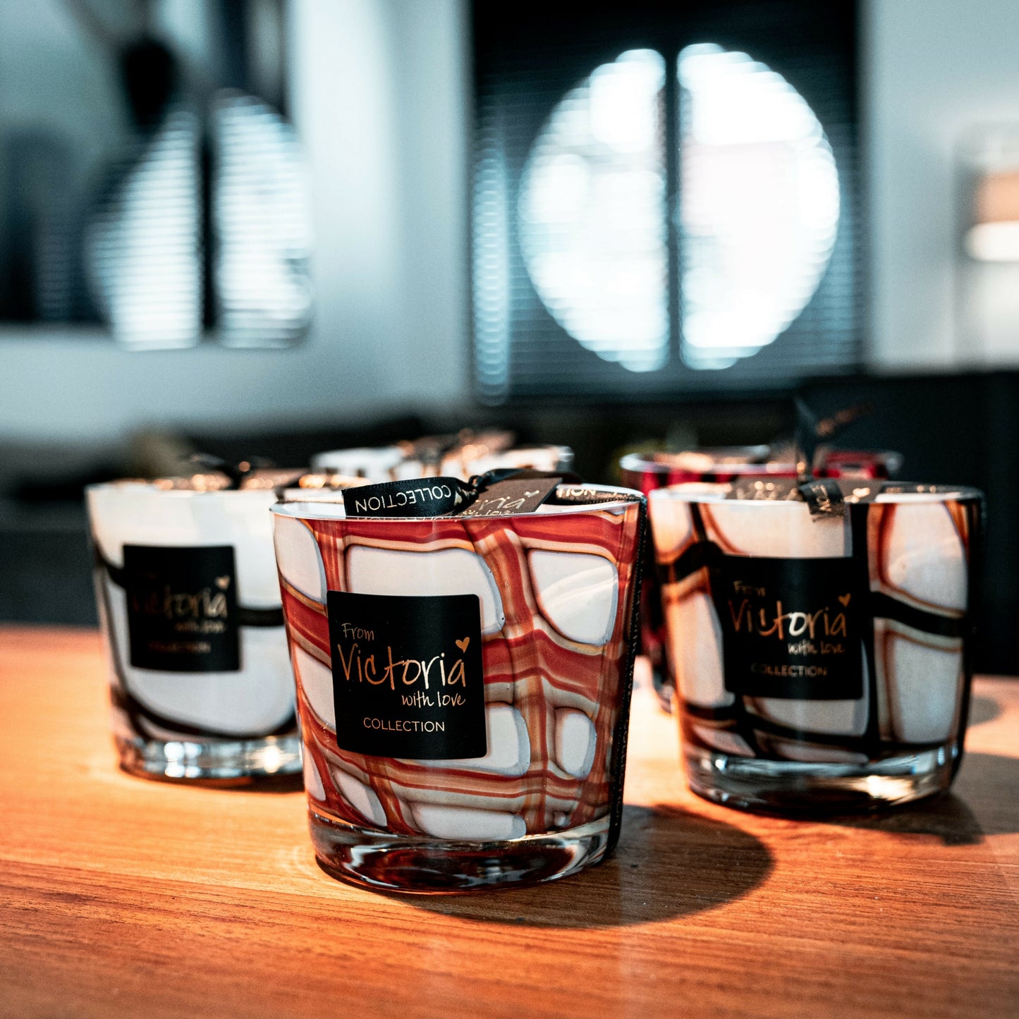 Geurkaars Victoria with Love " Pierre " Large