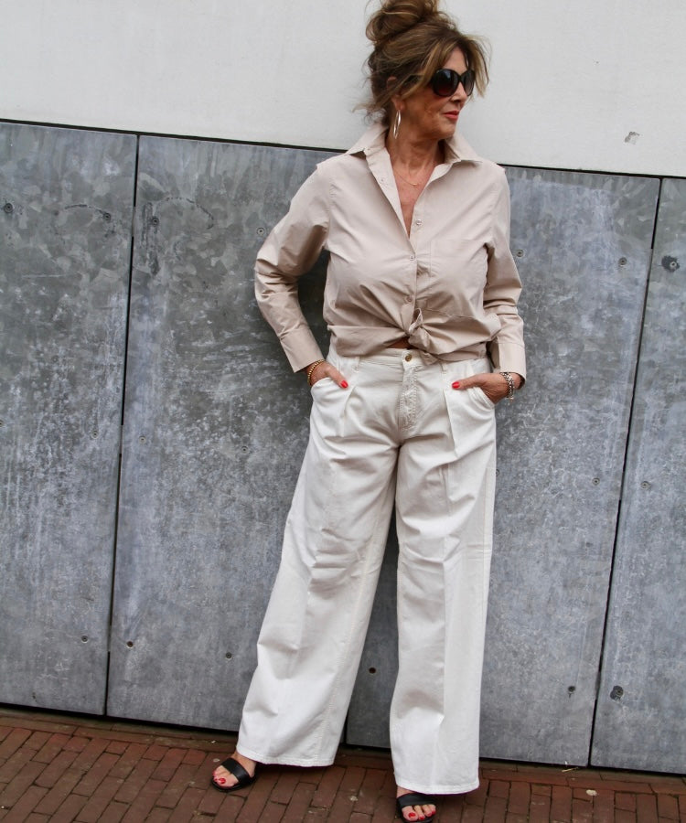 Blouse Knit-ted Lies