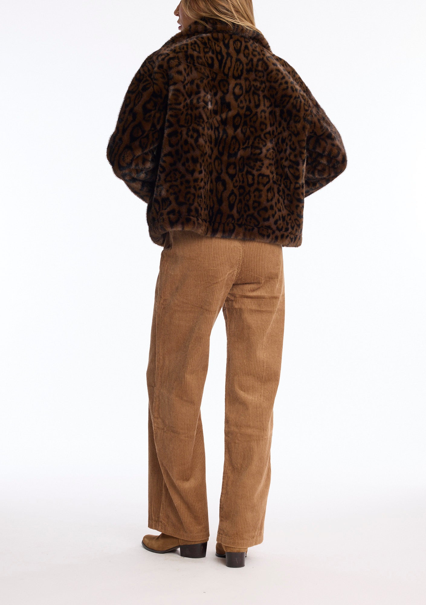 Jas Leo & Ugo KH043